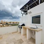 Ilwien - Private Rooftop Pool - Terrace Ferienhaus *