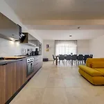 Ilwien - Private Rooftop Pool - Terrace 자프라