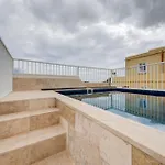 Ilwien - Private Rooftop Pool - Terrace Semesterbostad